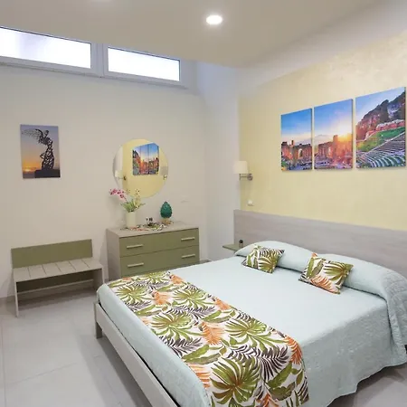 Kris Luxury * Giardini Naxos